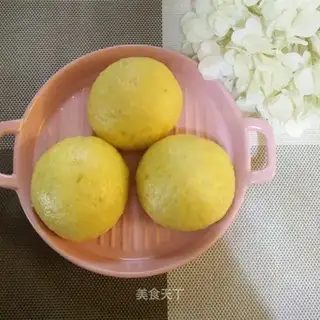 Pumpkin buns