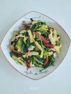 Spinach fried tofu dry
