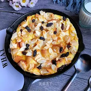 Apple toast pudding