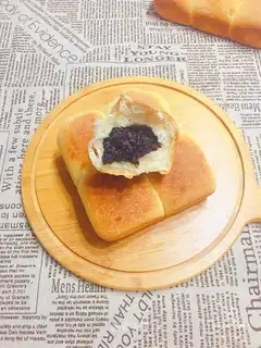 # Pyramid bread #