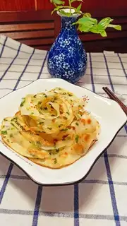 Half hot onion waffles