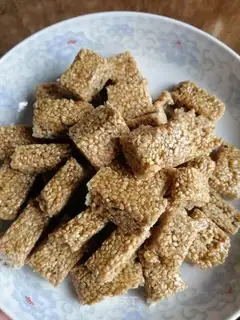 Sesame sugar