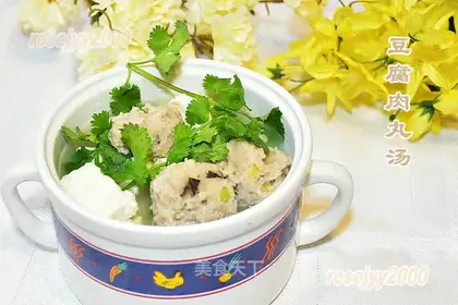 Meatball tofu soup