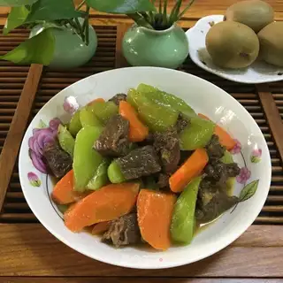 Carrots burn cattle