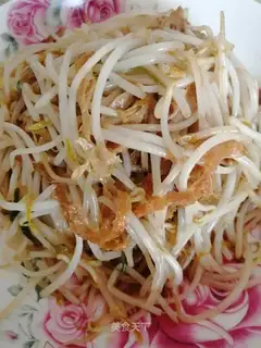 Noodle sprouts