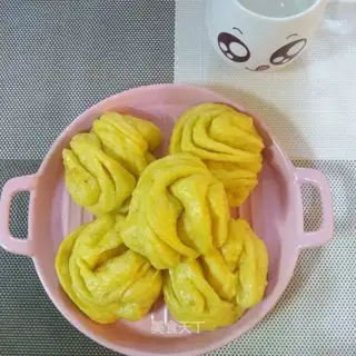 Pumpkin rolls