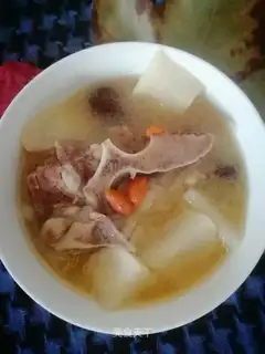 Cowbone soup