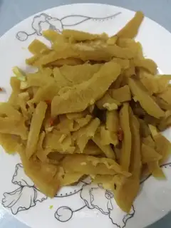 Garlic skin