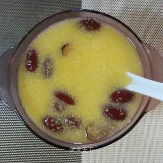 Sweet, sweet, red-tree porridge