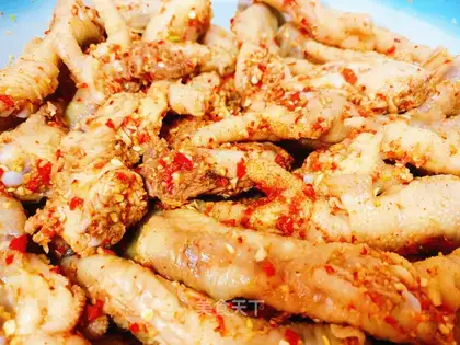 Sour chicken claws