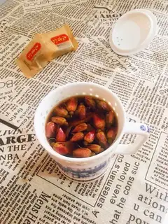 Rose sugar ginger tea