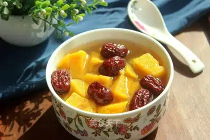 Red-tree potato soup