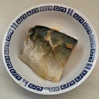 The Japanese sauce boiled the mackerel