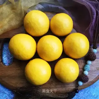 Pumpkin buns