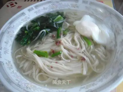 Spinach ham hot noodles