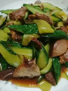 cucumber fried meat