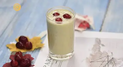 Cream cranberry