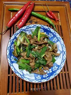 Garlic and skinny meat