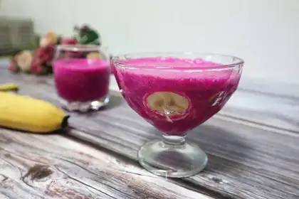 Banana shake of the flamingo