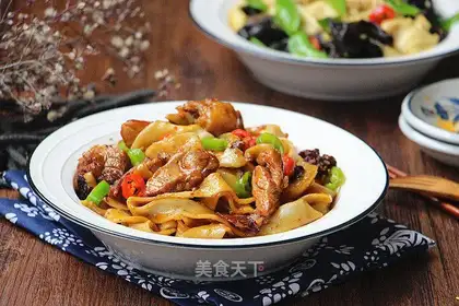 Potato chicken noodles