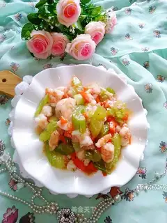 Celery fried shrimp