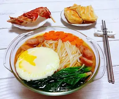 Pineapple noodles