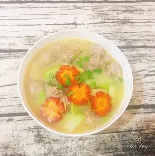 Beefball radish soup