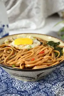 Fried egg acid noodles