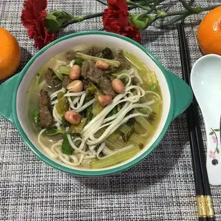 Sour beef noodles