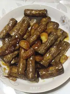A honey-juice pole