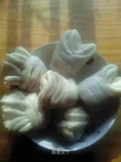 Bean rolls