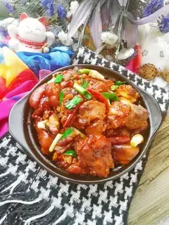 Red burning pig hoof