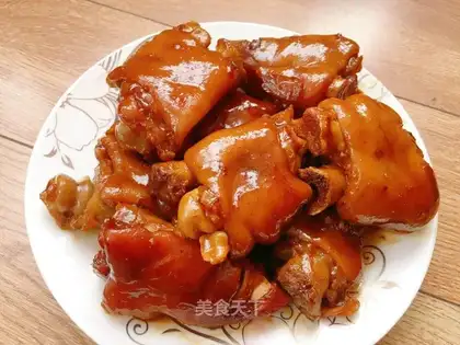 Tasty red-hot pig hoof