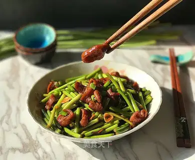 Garlic sprouts