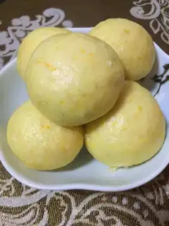 Pumpkin buns