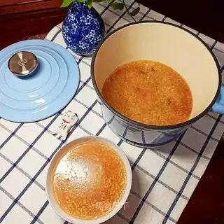Two meters of porridge