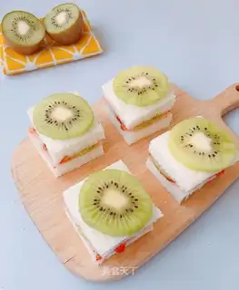 Peach and jam sandwich