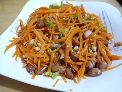 Peanuts with carrots
