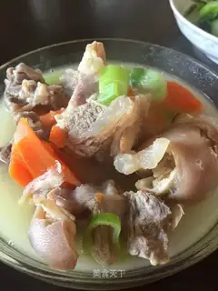 The gravy broccoli soup
