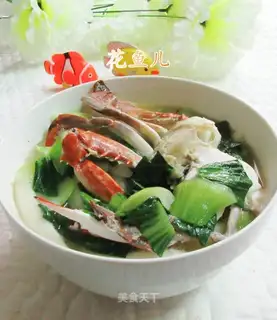 Crabs are cooking pasta