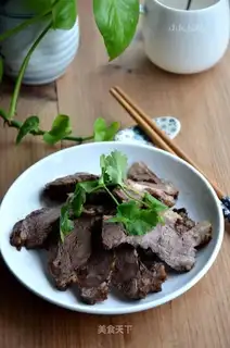 Five halogen beef