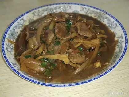 Beef with radish