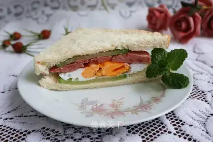 Egg radish sandwich