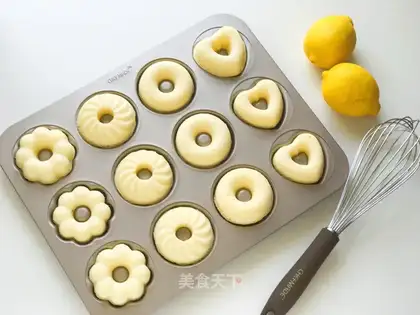 Lemon doughnuts