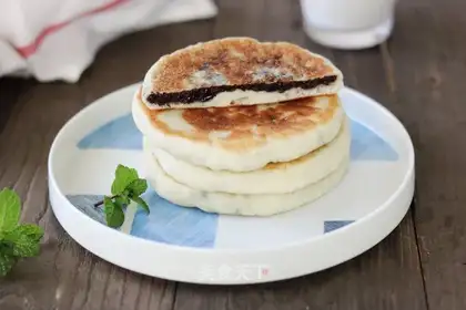 Black rice waffles