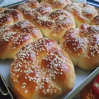 Yogurt cheese bread
