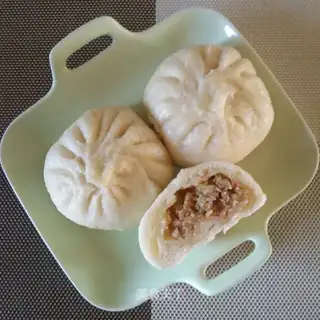Sour meat buns