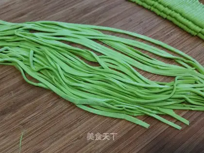 Spinach Hand pasta