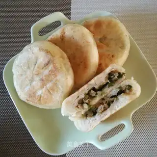 Three fresh pies