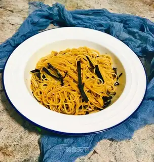 Onion noodles